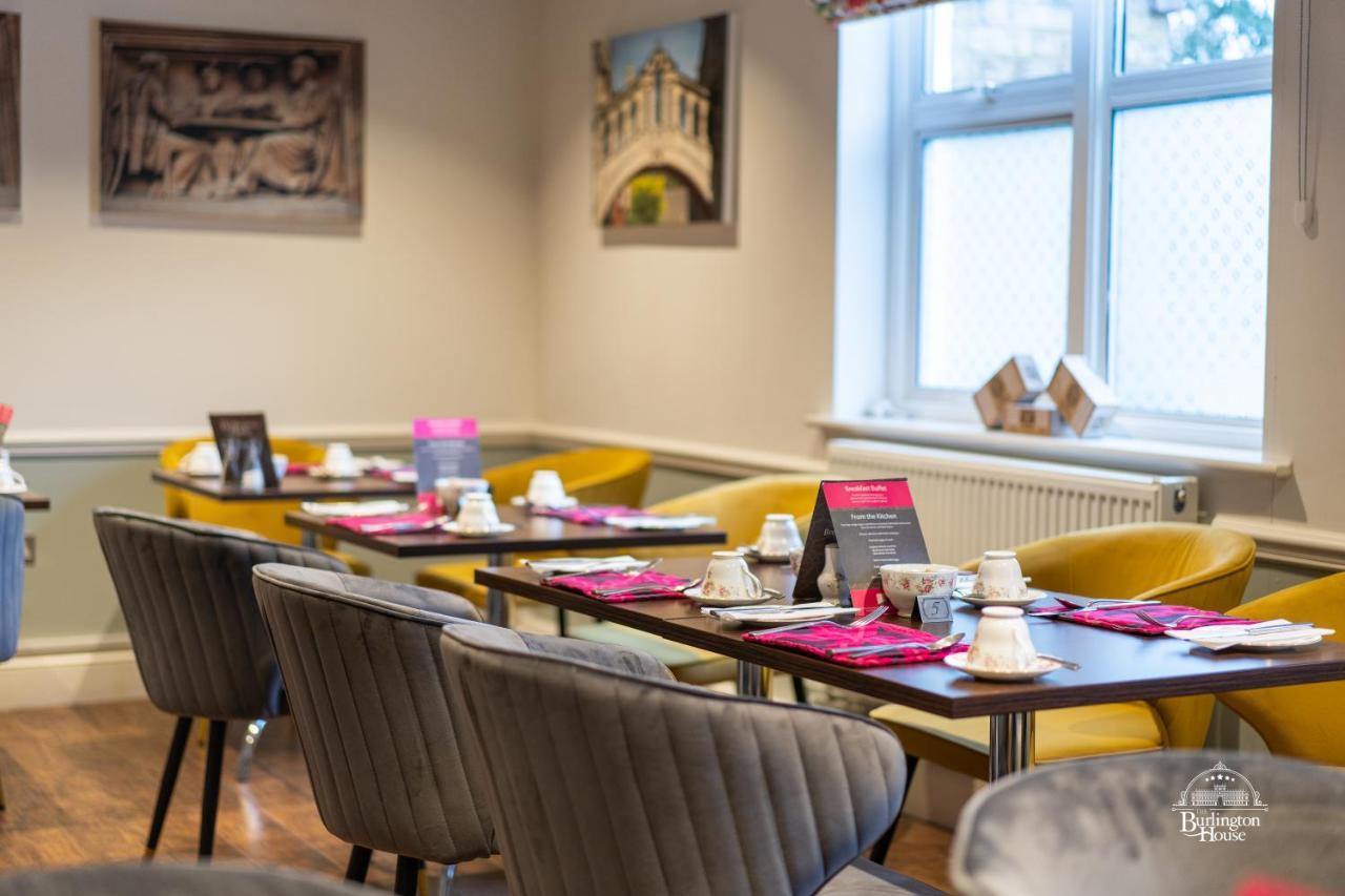 Bed and Breakfast Burlington House Boutique Оксфорд Екстер'єр фото The dining room at the hotel